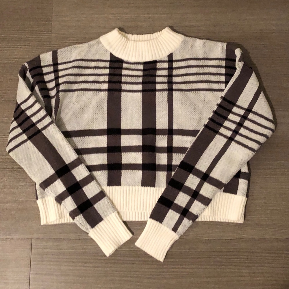 MinkPink Cropped Sweater Sz XS- NEVER WORN